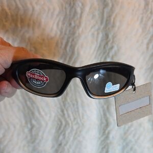 Foster Grant Kids Black Sunglasses